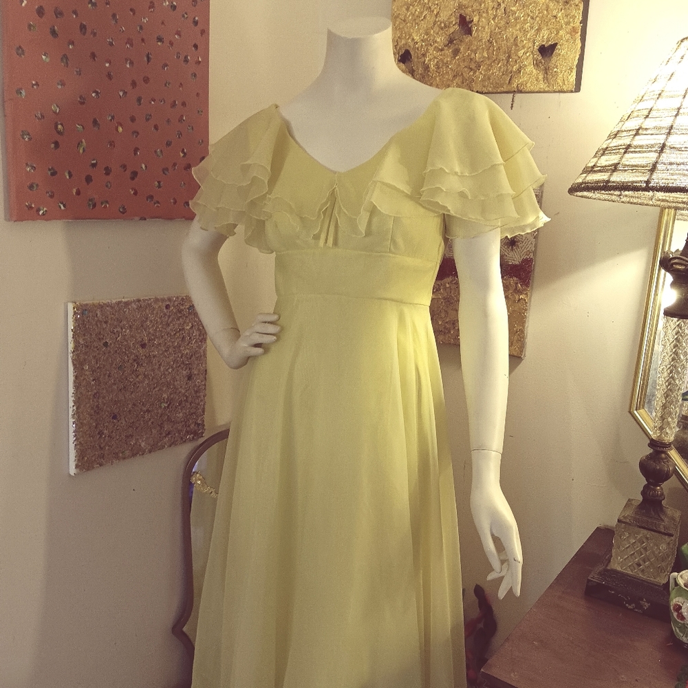 Vintage 70s Daffodil Yellow Southern Belle Sun Dress XS